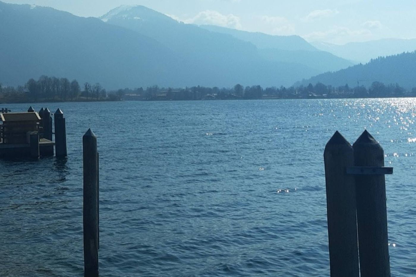 Der Tegernsee mit Blick auf den Wallberg